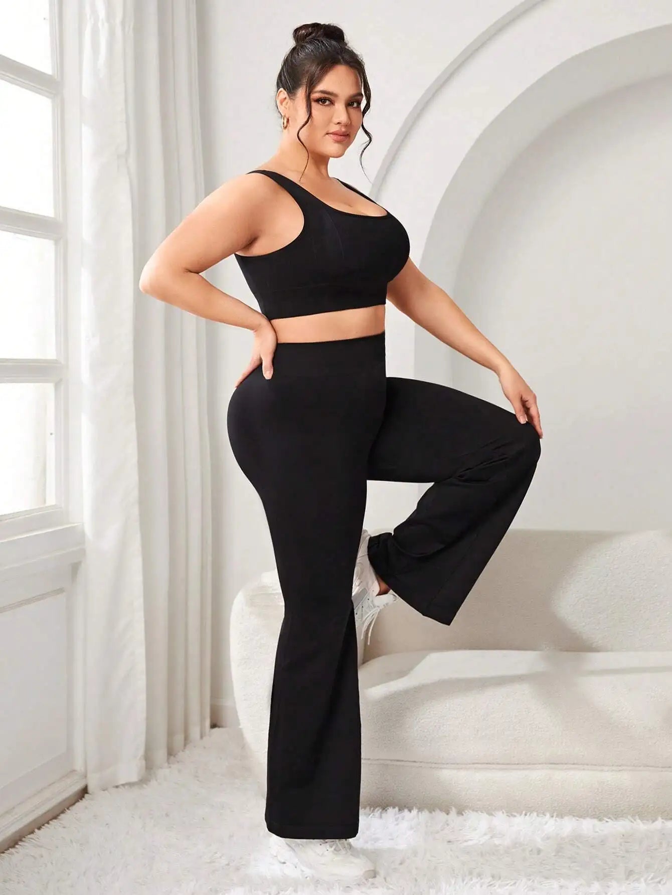 Plus Size Womens  Sports Bra / Flared Pants